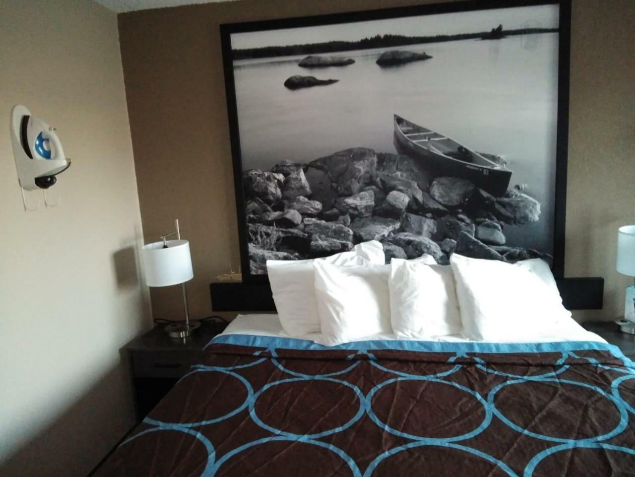 Super 8 By Wyndham Hotel Glenwood