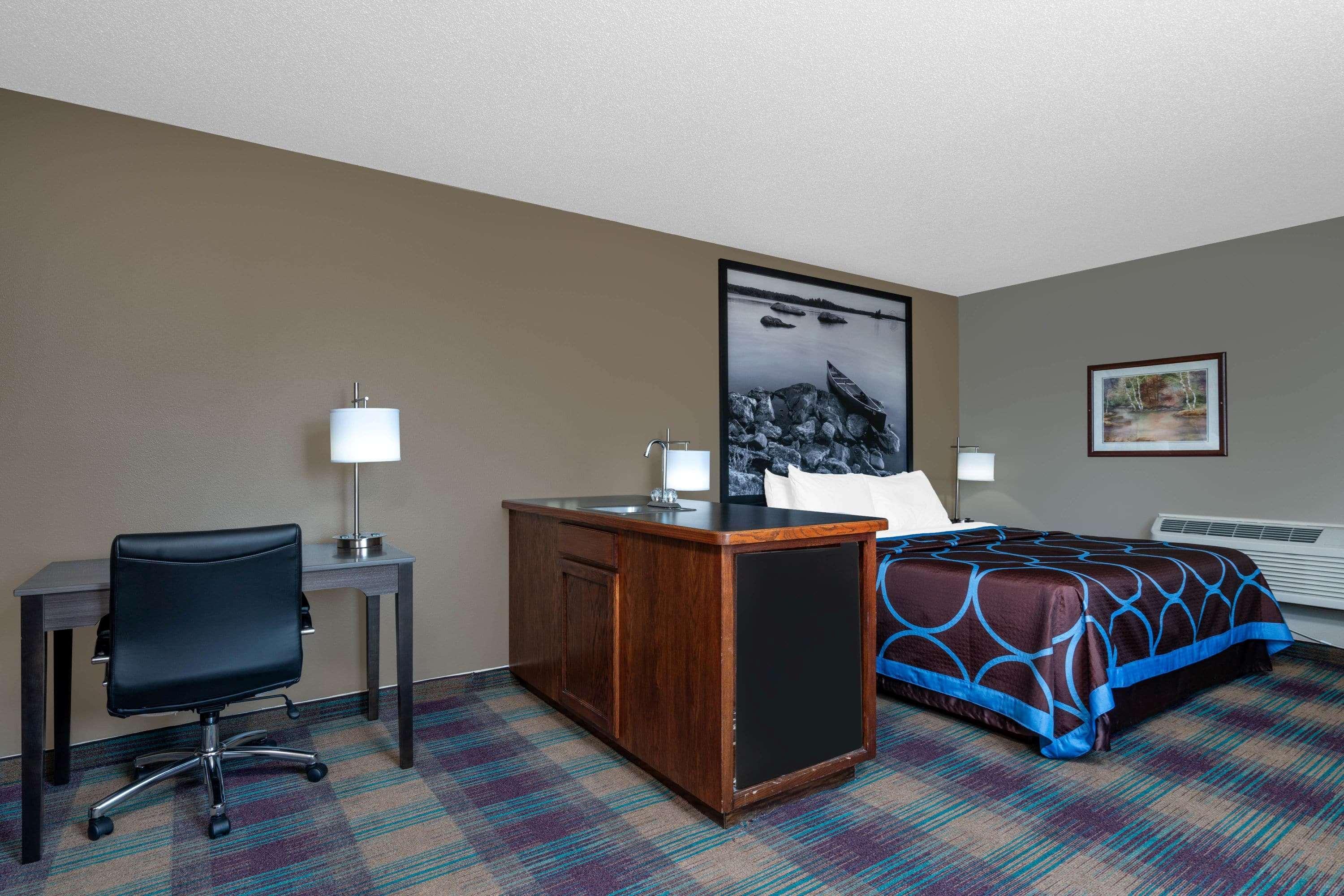 Super 8 By Wyndham